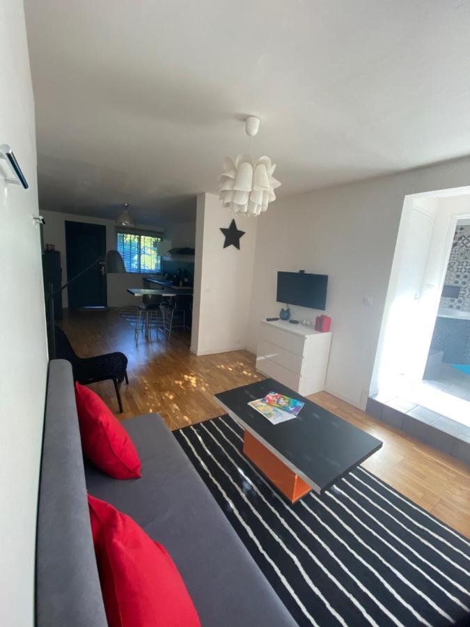 Appartement Grand studio de 38m2 et cour indépendante de 25m2 dont wifi et Netflix à Montpellier Extérieur photo