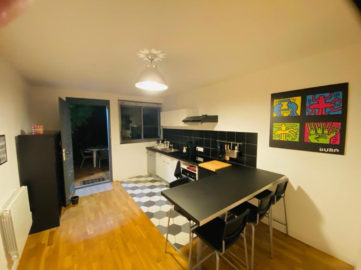 Appartement Grand studio de 38m2 et cour indépendante de 25m2 dont wifi et Netflix à Montpellier Extérieur photo