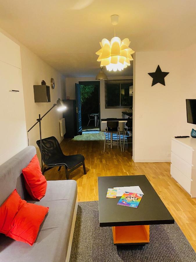 Appartement Grand studio de 38m2 et cour indépendante de 25m2 dont wifi et Netflix à Montpellier Extérieur photo